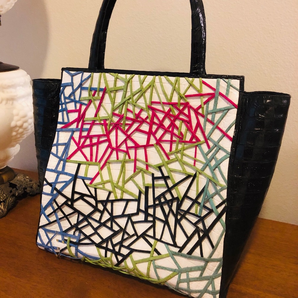 Large Nancy Gonzalez handbag